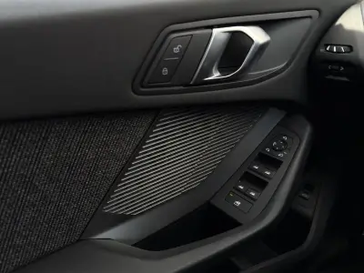 BMW Serie 1 2025 · foto 12