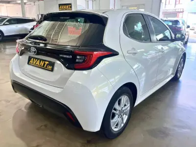 Toyota Yaris 2024 · foto 4