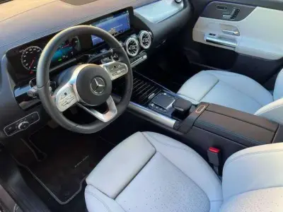 Mercedes-Benz EQA 2022 · foto 9