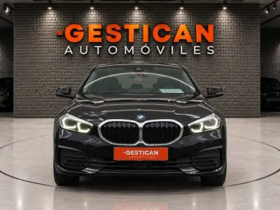 BMW Serie 1 2020 · foto 3