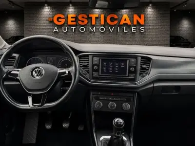 Volkswagen T-Roc 2022 · foto 8