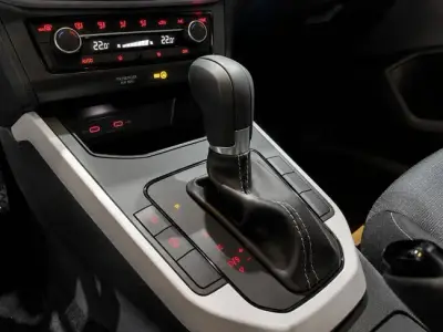 SEAT Arona 2023 · foto 8