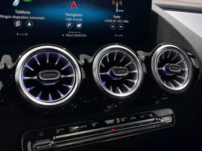 Mercedes-Benz EQA 2022 · foto 13