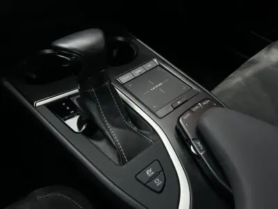 Lexus UX 2020 · foto 12