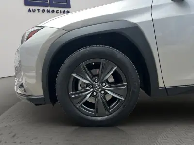 Lexus UX 2020 · foto 9