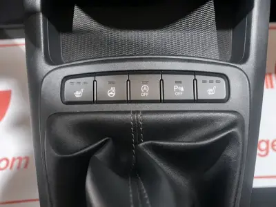 Hyundai i10 2023 · foto 11
