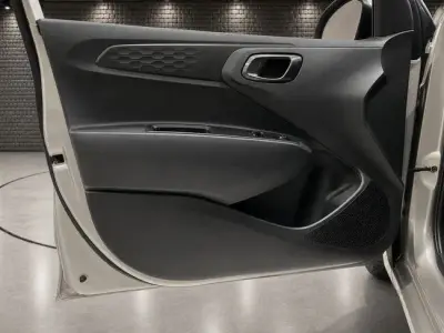 Hyundai i10 2023 · foto 10