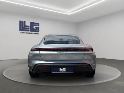 Porsche Taycan 2021 · foto 4