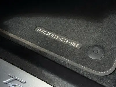 Porsche Taycan 2021 · foto 19