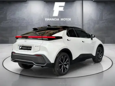 Toyota C-HR 2025 · foto 13
