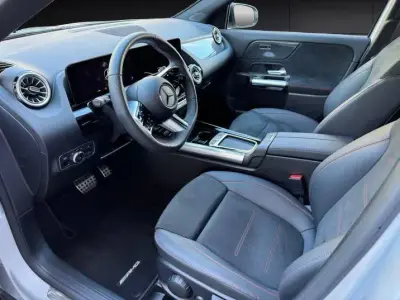 Mercedes-Benz Clase GLA 2023 · foto 8