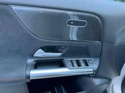 Mercedes-Benz Clase GLA 2023 · foto 12