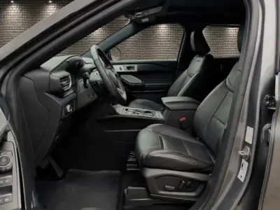 Ford Explorer 2022 · foto 7