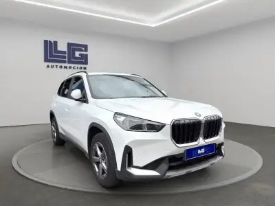 BMW X1 2024 · foto 3