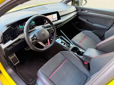 Volkswagen Golf GTI 2023 · foto 4
