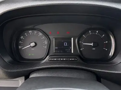 Opel Vivaro 2022 · foto 10