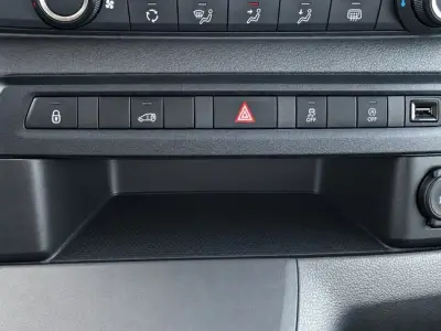 Opel Vivaro 2022 · foto 13