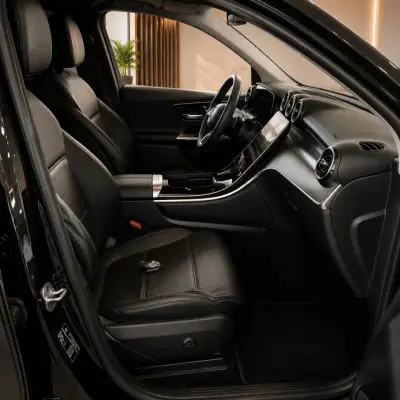 Mercedes-Benz GLC 2024 · foto 5