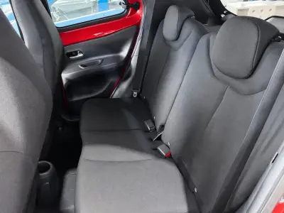 Toyota Aygo X 2023 · foto 19