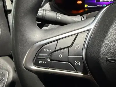 Renault Captur 2023 · foto 8