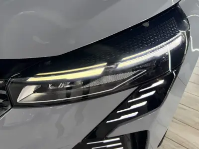 Renault Captur 2023 · foto 16