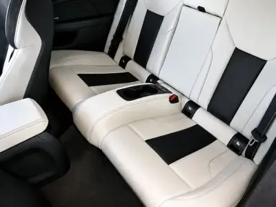 BMW M4 2024 · foto 14