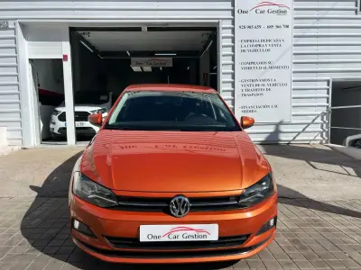 Volkswagen Polo 2021 · foto 2