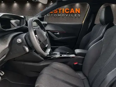 Peugeot 208 2021 · foto 11