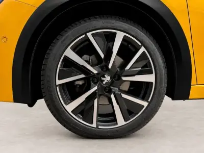 Peugeot 208 2021 · foto 8