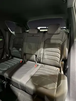 Volkswagen Touareg 2021 · foto 16