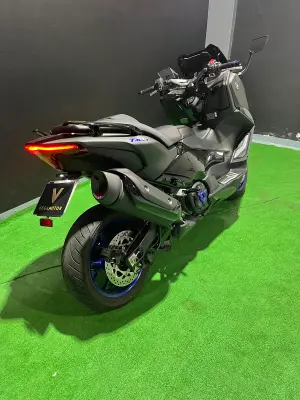 YAMAHA TMAX 560 2025 · foto 3