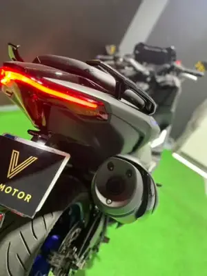 YAMAHA TMAX 560 2025 · foto 5
