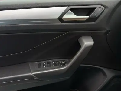 Volkswagen T-Roc 2022 · foto 12