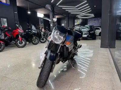 Suzuki GSR 600 2008 · foto 6