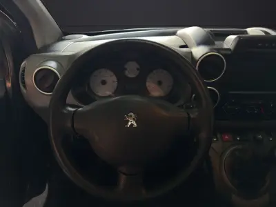 Peugeot Partner 2017 · foto 10