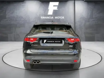 Jaguar F-Pace 2017 · foto 11