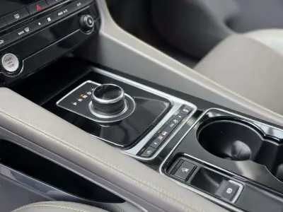 Jaguar F-Pace 2017 · foto 7