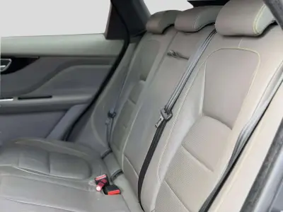 Jaguar F-Pace 2017 · foto 9
