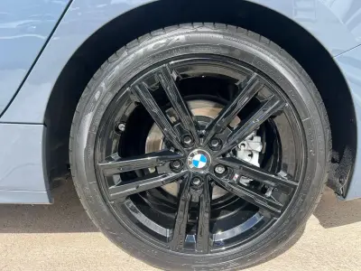 BMW Serie 1 2023 · foto 6