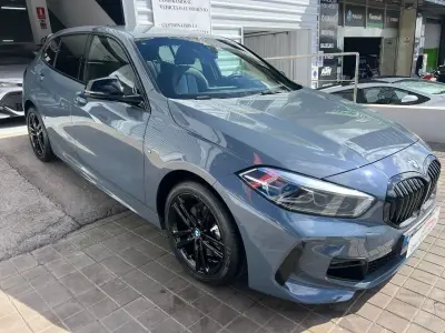 BMW Serie 1 2023 · foto 3