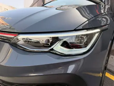 Volkswagen Golf GTI 2022 · foto 9