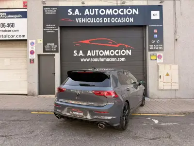Volkswagen Golf GTI 2022 · foto 3