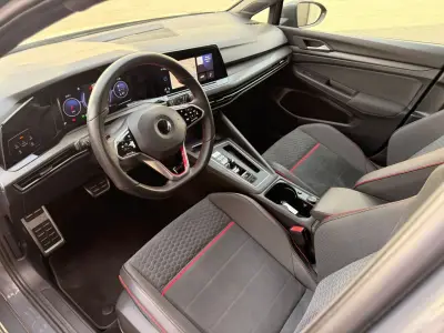 Volkswagen Golf GTI 2022 · foto 4