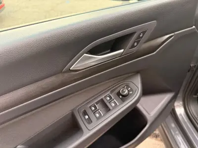 Volkswagen Golf GTI 2022 · foto 13