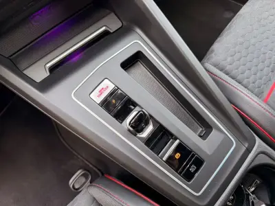 Volkswagen Golf GTI 2022 · foto 12