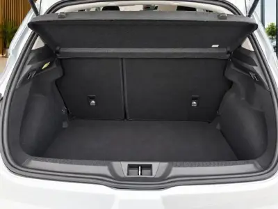 Renault Megane 2024 · foto 12