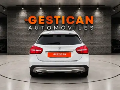 Mercedes-Benz GLA 2017 · foto 5