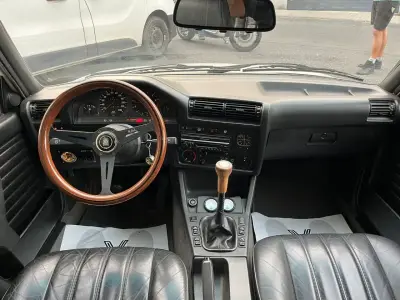 BMW Serie 3 1990 · foto 7