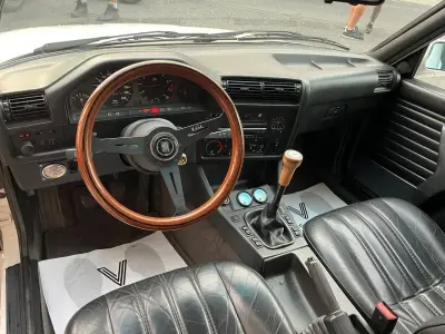 BMW Serie 3 1990 · foto 10