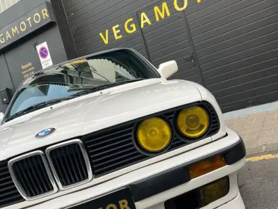 BMW Serie 3 1990 · foto 4